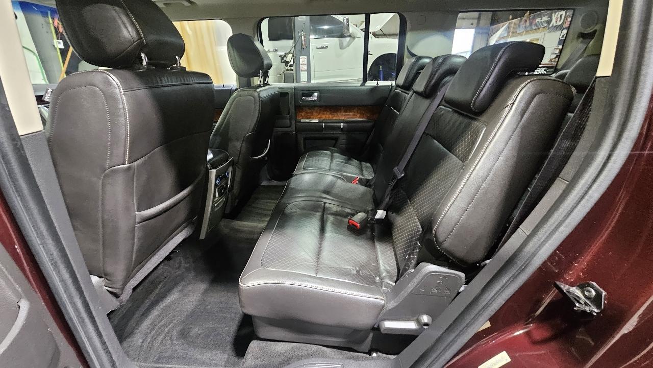 Ford Flex 4dr Titanium FWD 2011