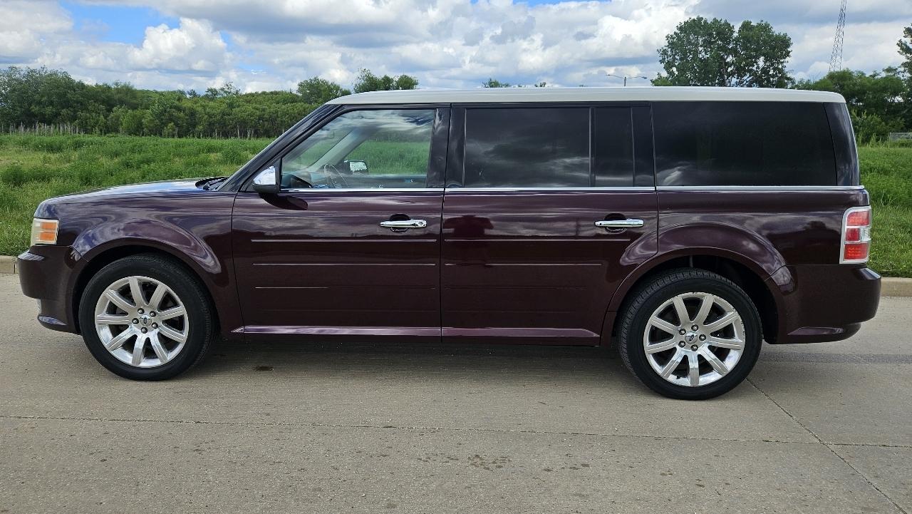 Ford Flex 4dr Titanium FWD 2011