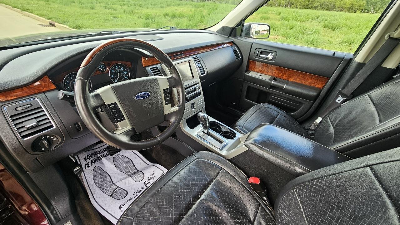 Ford Flex 4dr Titanium FWD 2011