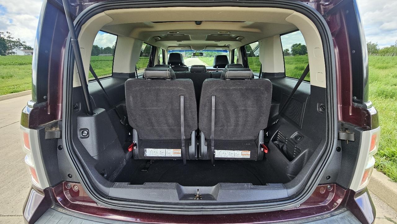 Ford Flex 4dr Titanium FWD 2011
