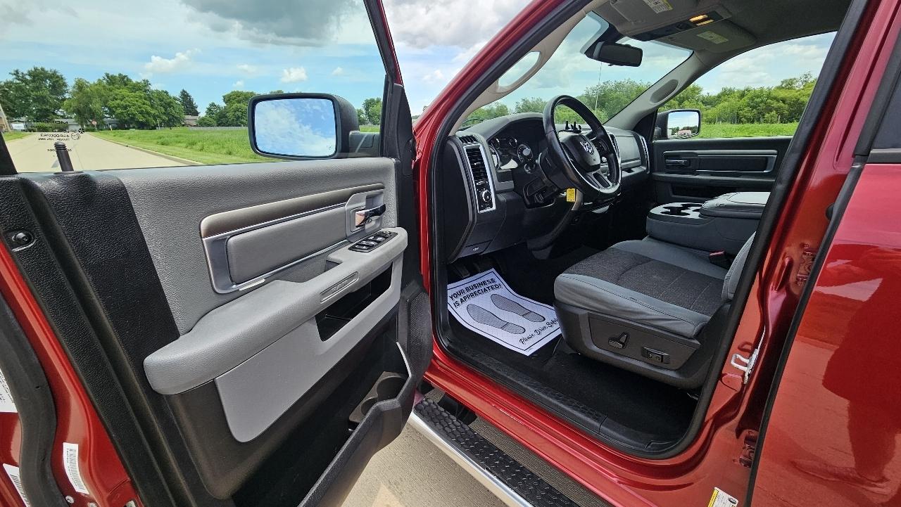 RAM 1500 4WD Quad Cab 140.5" Big Horn 2013