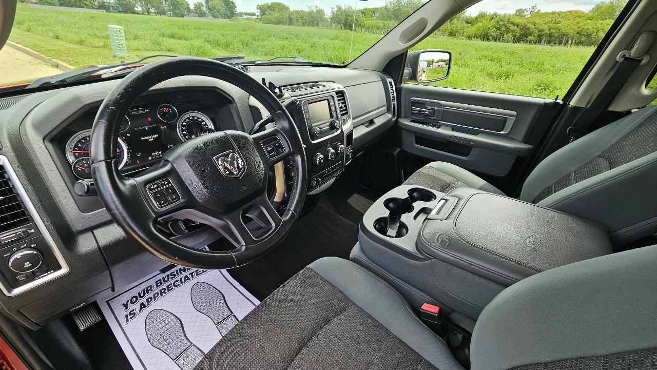 RAM 1500 4WD Quad Cab 140.5" Big Horn 2013