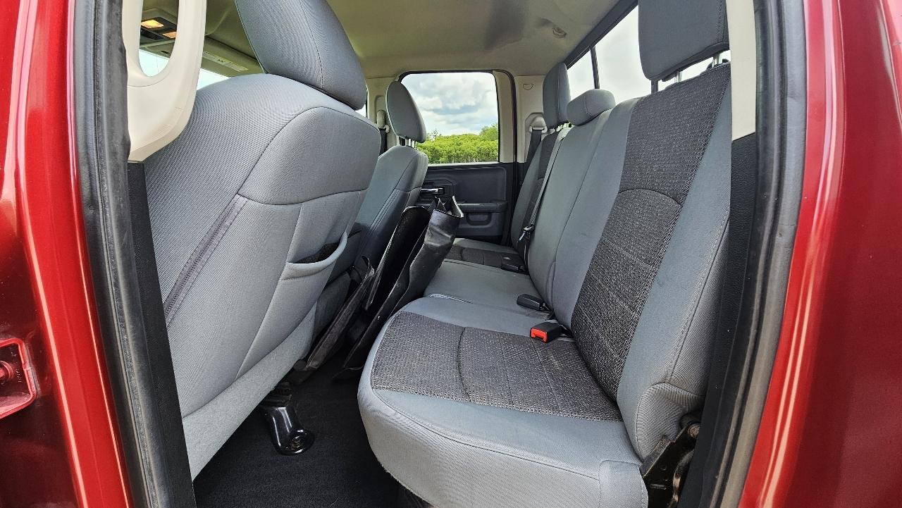 RAM 1500 4WD Quad Cab 140.5" Big Horn 2013
