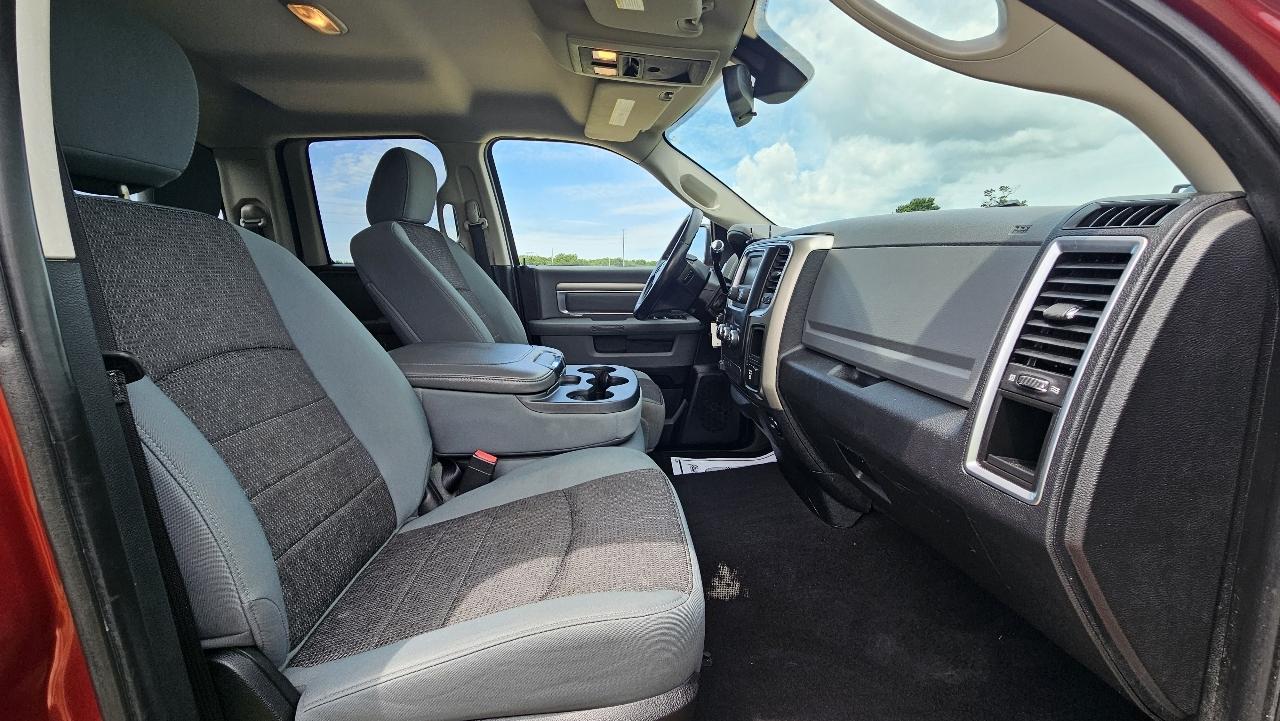 RAM 1500 4WD Quad Cab 140.5" Big Horn 2013