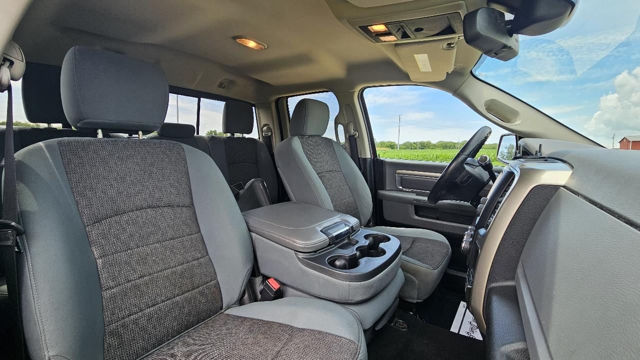 RAM 1500 4WD Quad Cab 140.5" Big Horn 2013