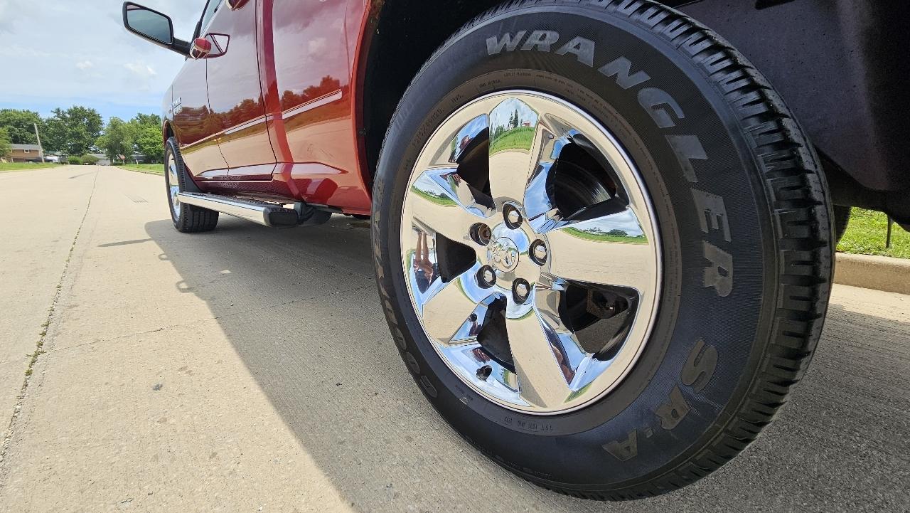 RAM 1500 4WD Quad Cab 140.5" Big Horn 2013