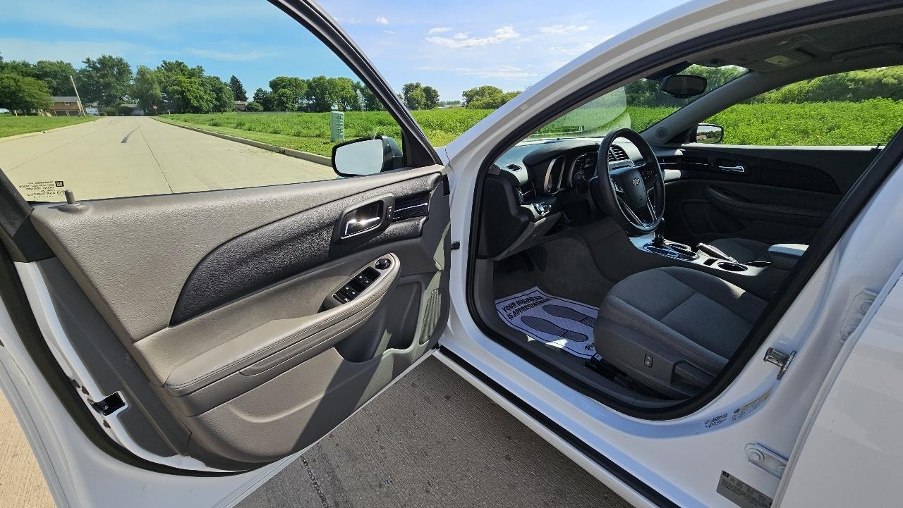Chevrolet Malibu 4dr Sdn LS w/1LS 2014