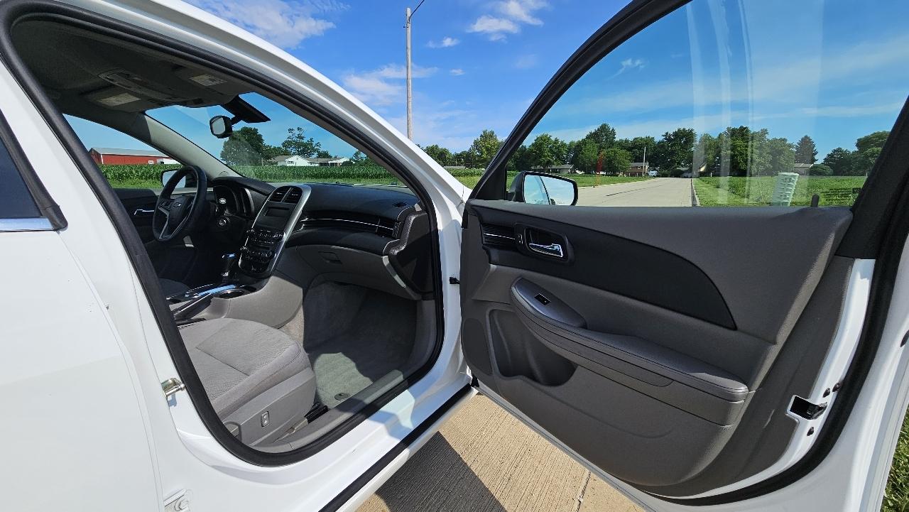 Chevrolet Malibu 4dr Sdn LS w/1LS 2014