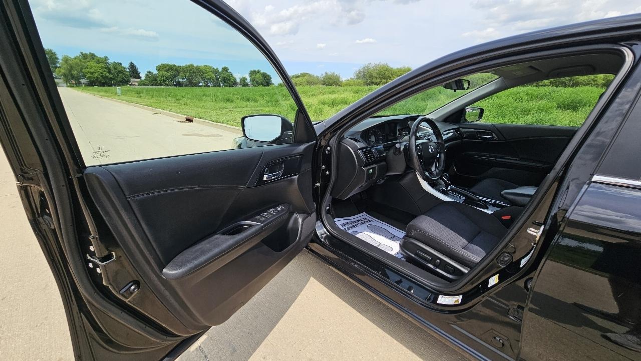 Honda Accord Sedan 4dr I4 CVT Sport 2015