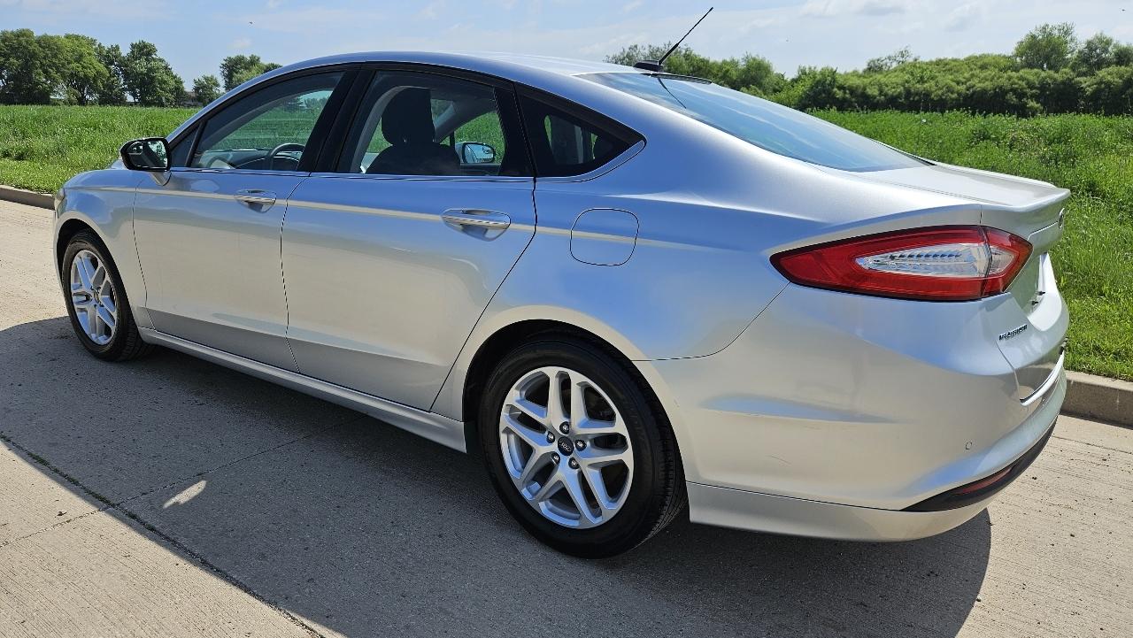 Ford Fusion 4dr Sdn SE FWD 2014