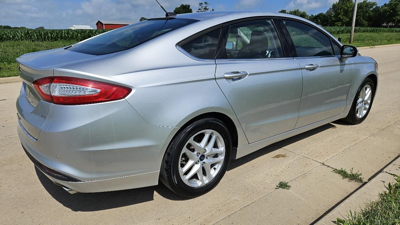Ford Fusion 4dr Sdn SE FWD 2014