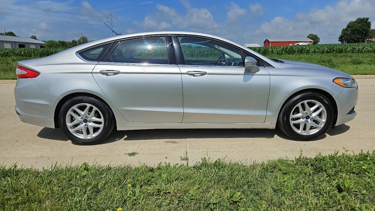 Ford Fusion 4dr Sdn SE FWD 2014