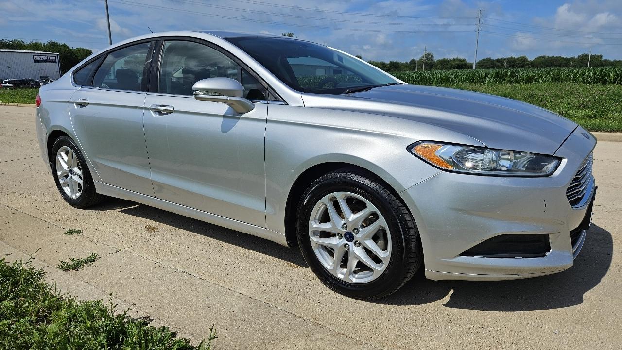 Ford Fusion 4dr Sdn SE FWD 2014
