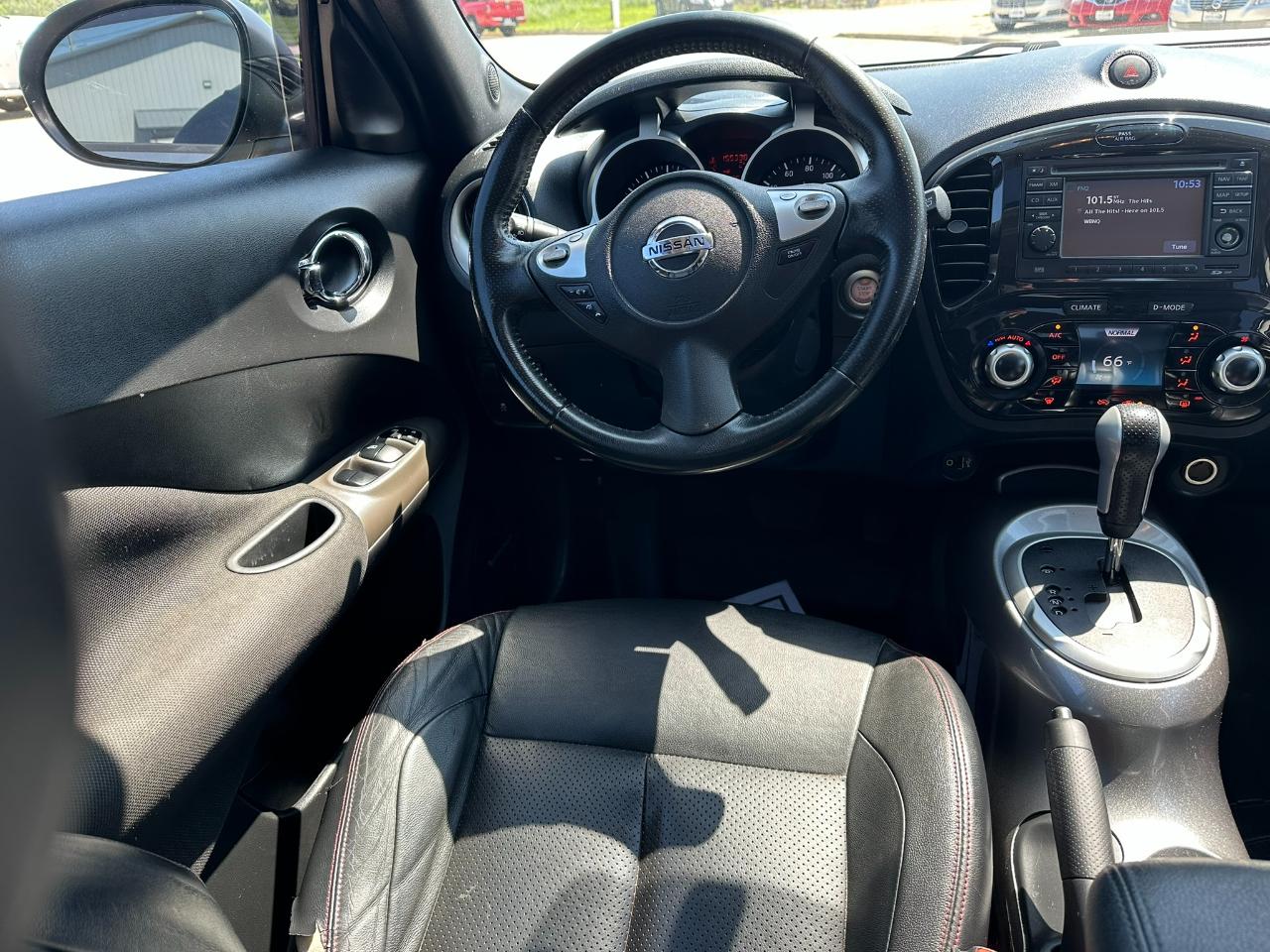 Nissan Juke 5dr Wgn I4 CVT SV FWD 2014
