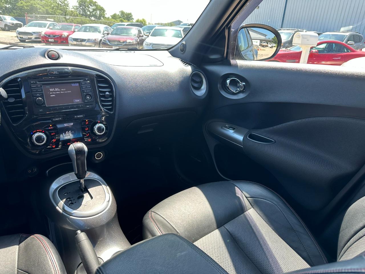 Nissan Juke 5dr Wgn I4 CVT SV FWD 2014