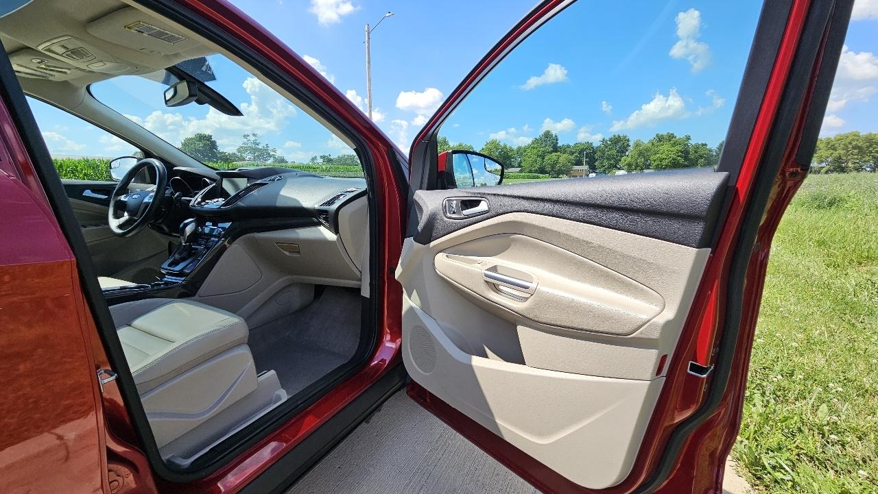 Ford Escape 4WD 4dr Titanium 2014