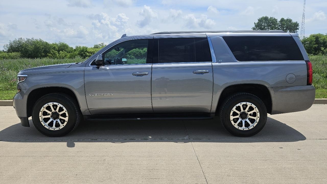 Chevrolet Suburban 4WD 4dr 1500 LT 2018