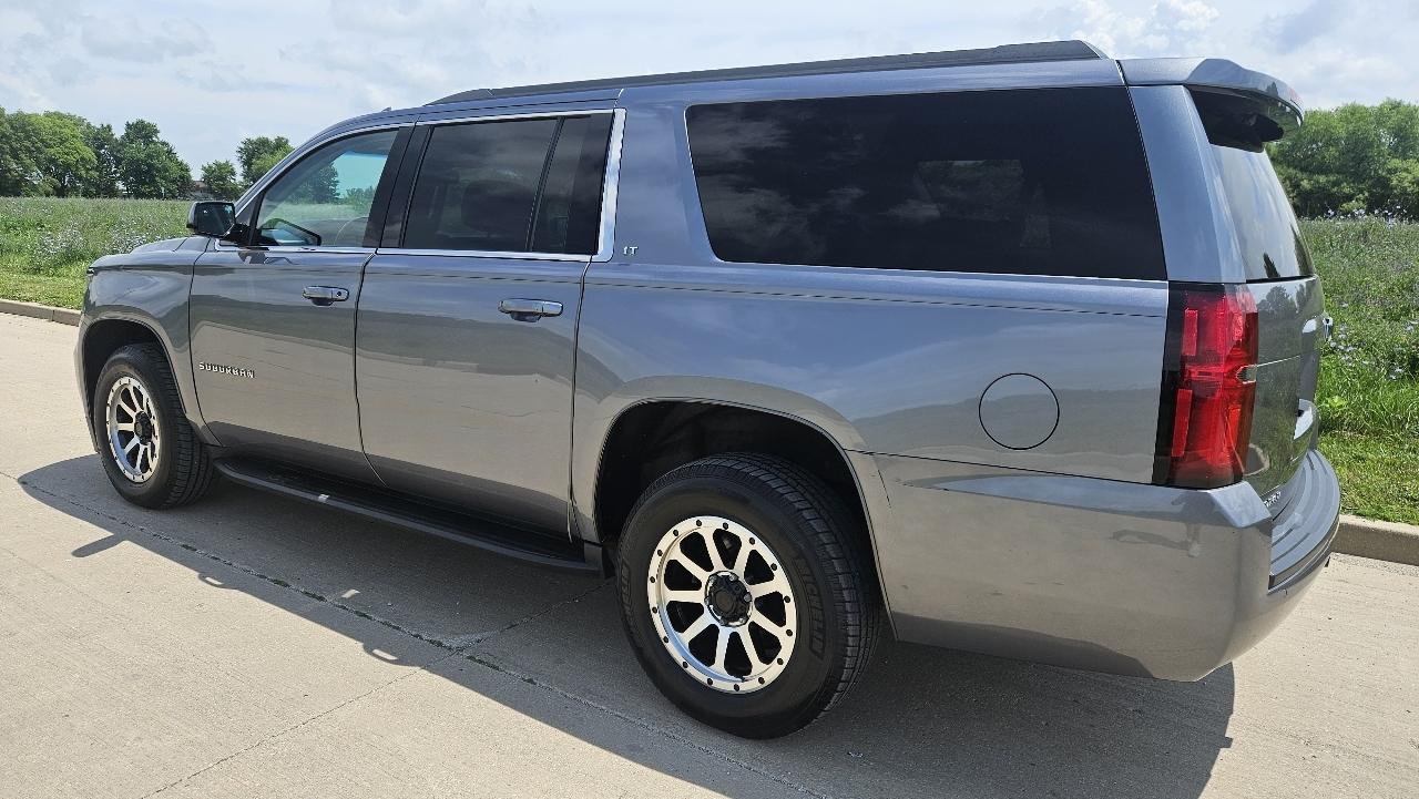 Chevrolet Suburban 4WD 4dr 1500 LT 2018