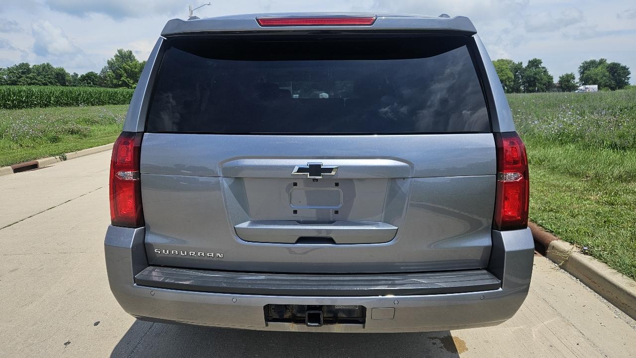 Chevrolet Suburban 4WD 4dr 1500 LT 2018