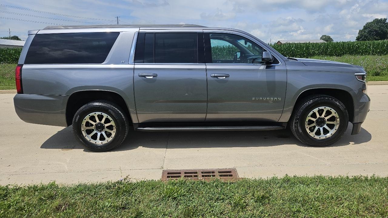 Chevrolet Suburban 4WD 4dr 1500 LT 2018