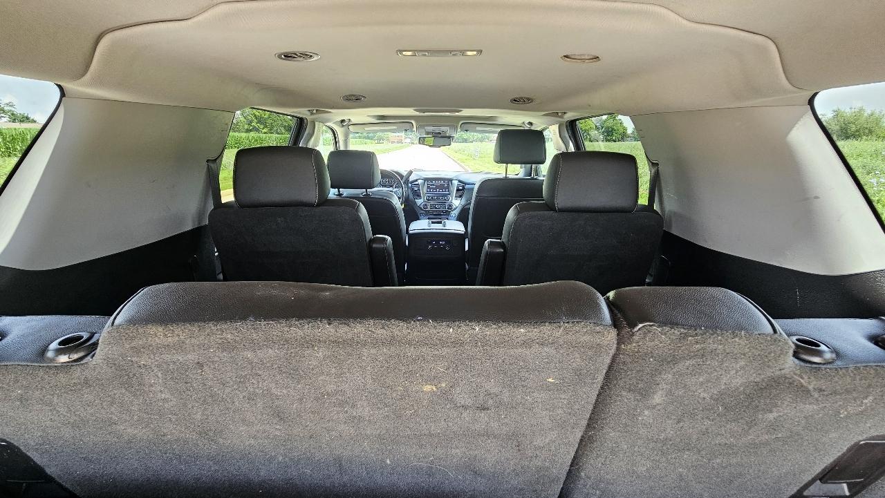 Chevrolet Suburban 4WD 4dr 1500 LT 2018