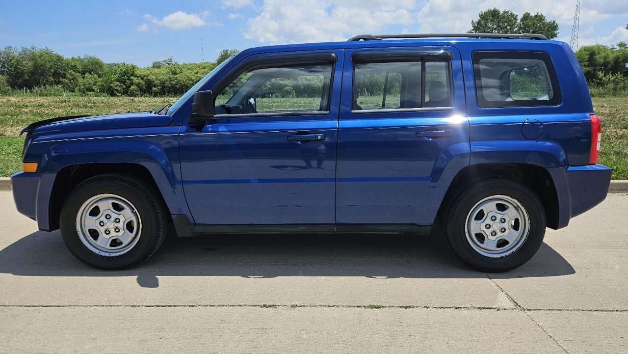Jeep Patriot FWD 4dr Sport *Ltd Avail* 2010
