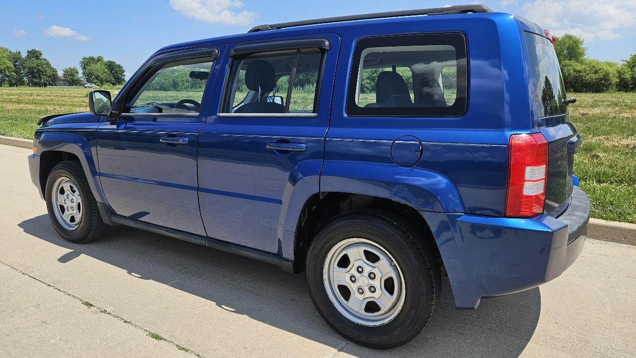 Jeep Patriot FWD 4dr Sport *Ltd Avail* 2010