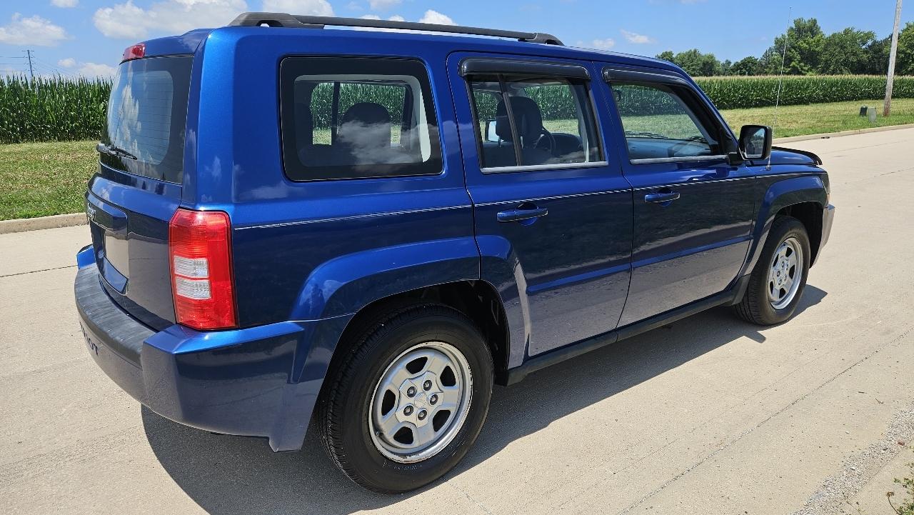 Jeep Patriot FWD 4dr Sport *Ltd Avail* 2010