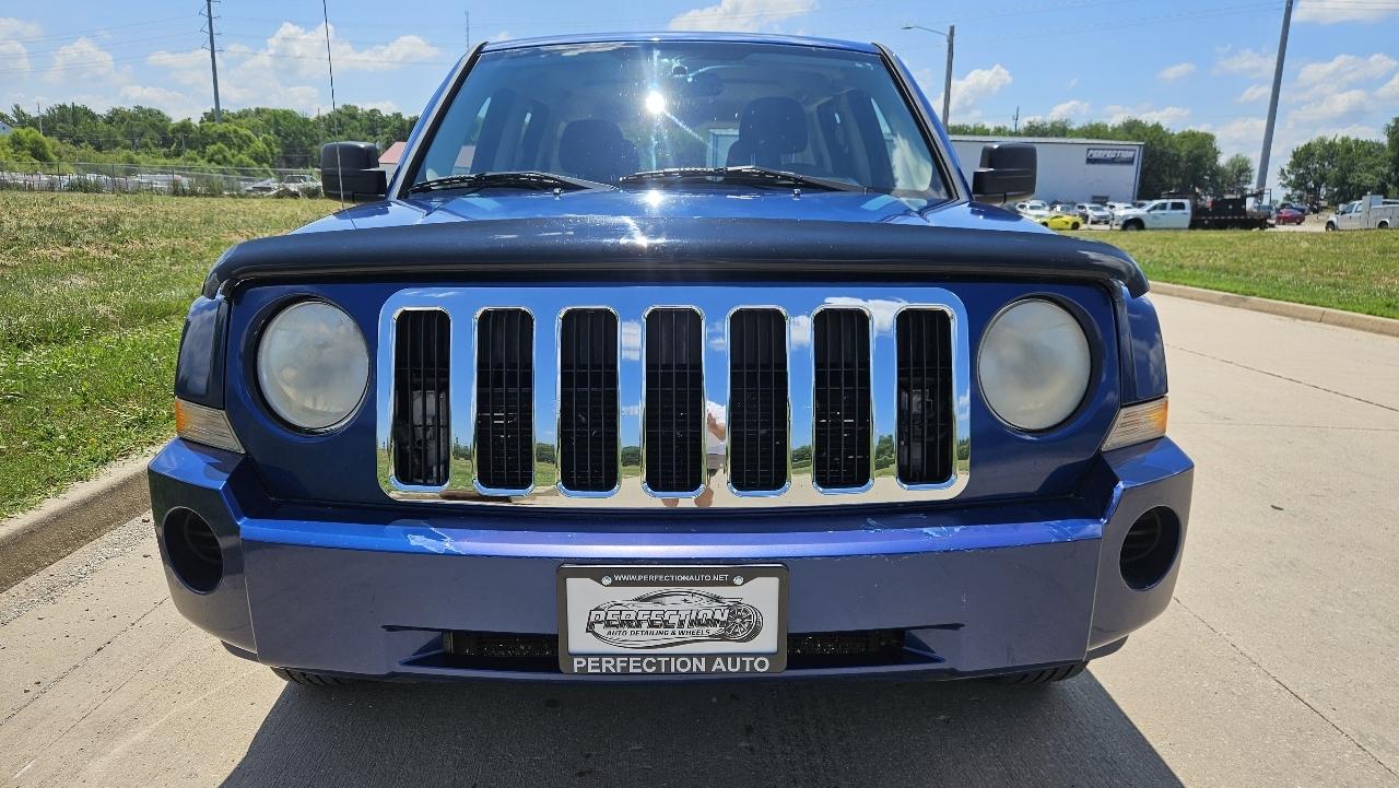 Jeep Patriot FWD 4dr Sport *Ltd Avail* 2010