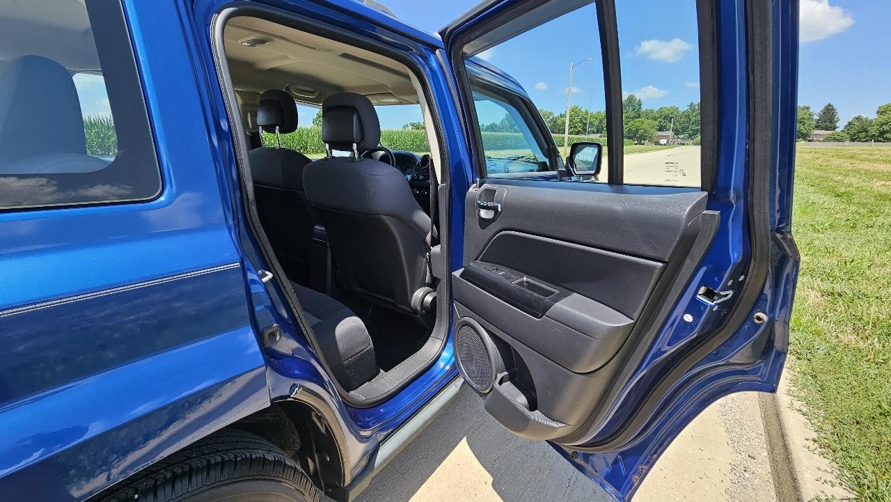 Jeep Patriot FWD 4dr Sport *Ltd Avail* 2010