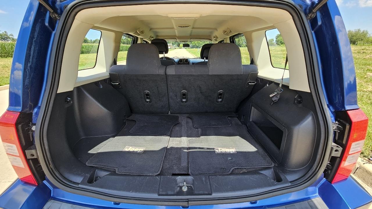 Jeep Patriot FWD 4dr Sport *Ltd Avail* 2010
