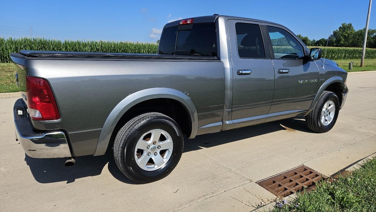 RAM 1500 4WD Quad Cab 140.5" SLT 2011