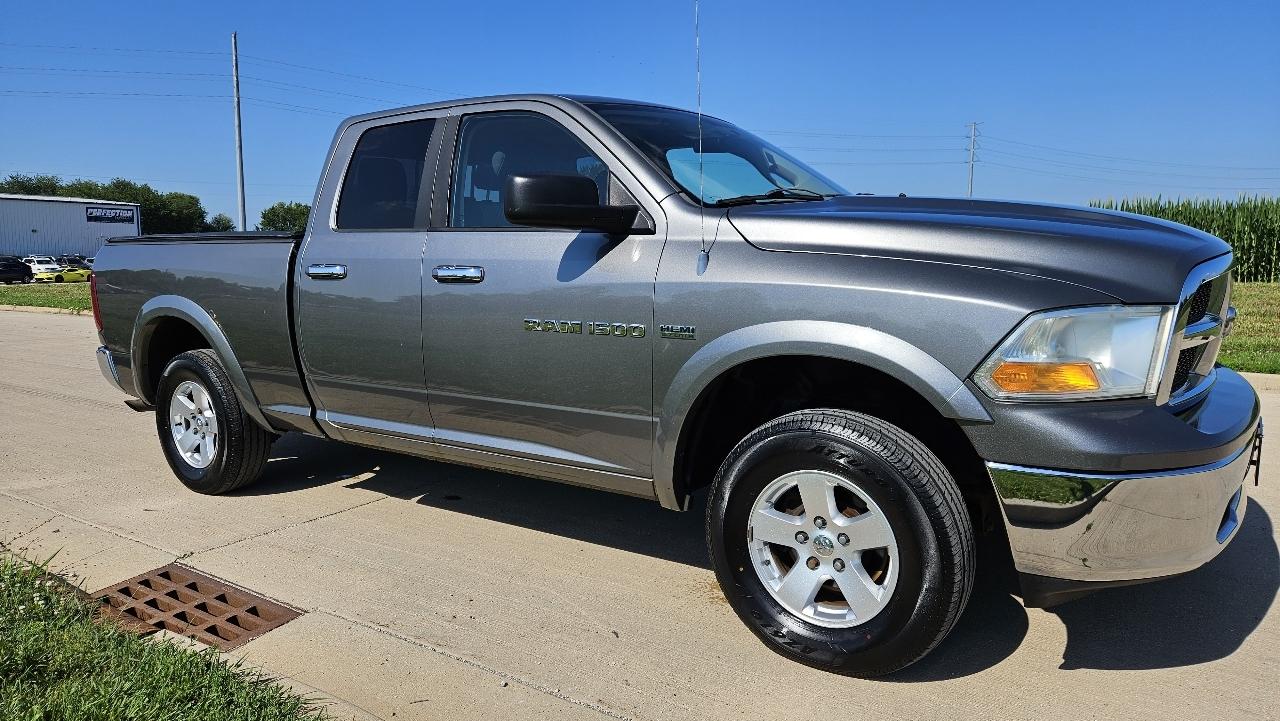 RAM 1500 4WD Quad Cab 140.5" SLT 2011