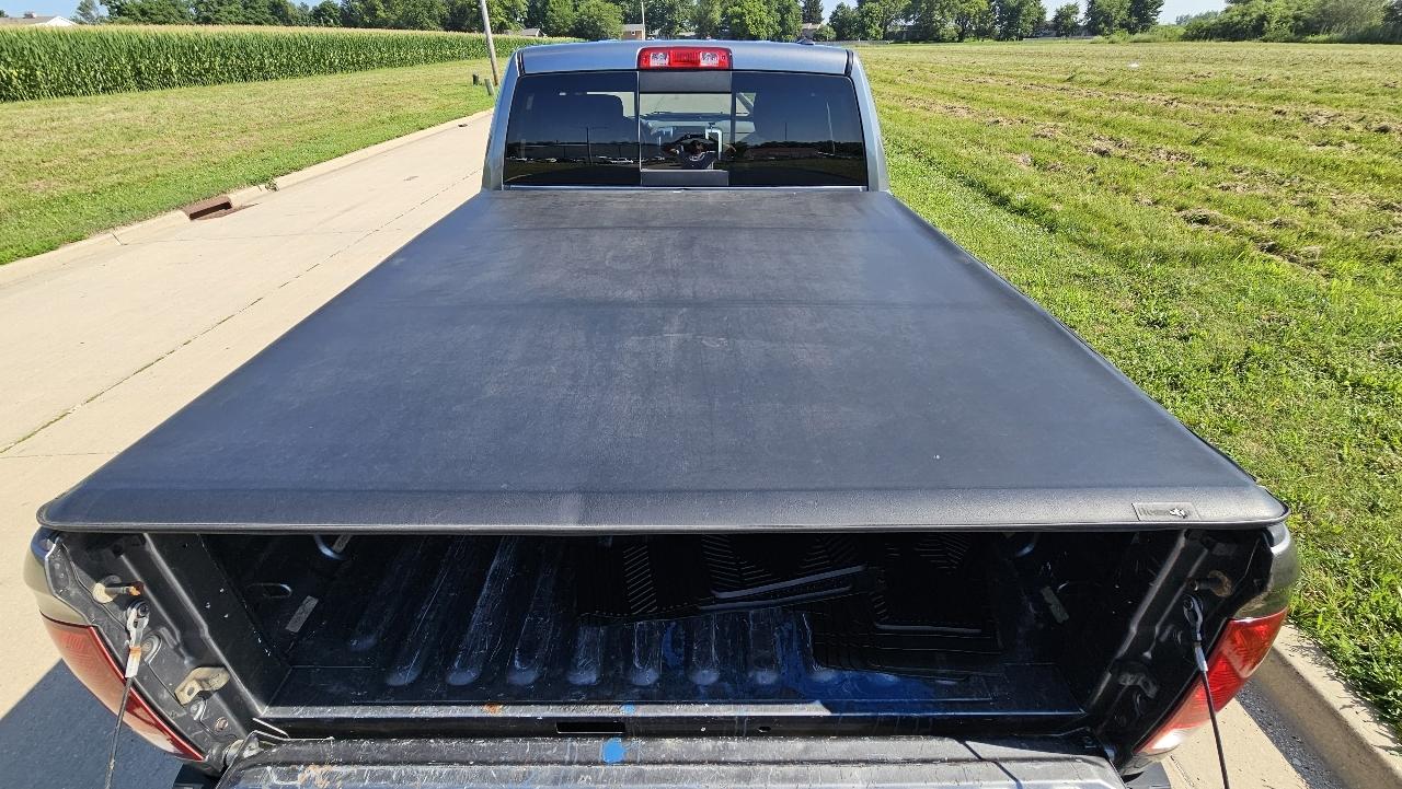 RAM 1500 4WD Quad Cab 140.5" SLT 2011