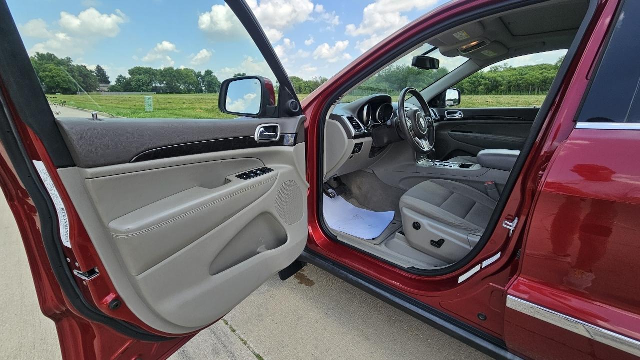 Jeep Grand Cherokee 4WD 4dr Laredo 2012