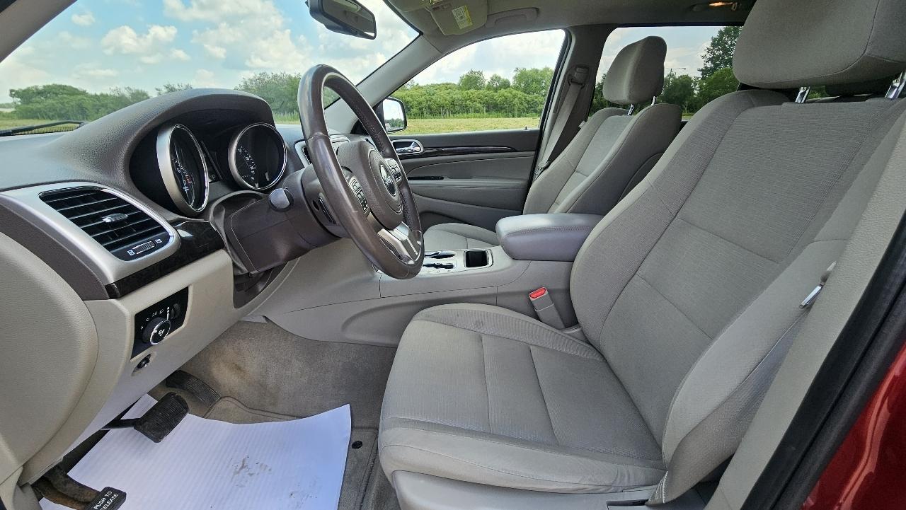 Jeep Grand Cherokee 4WD 4dr Laredo 2012