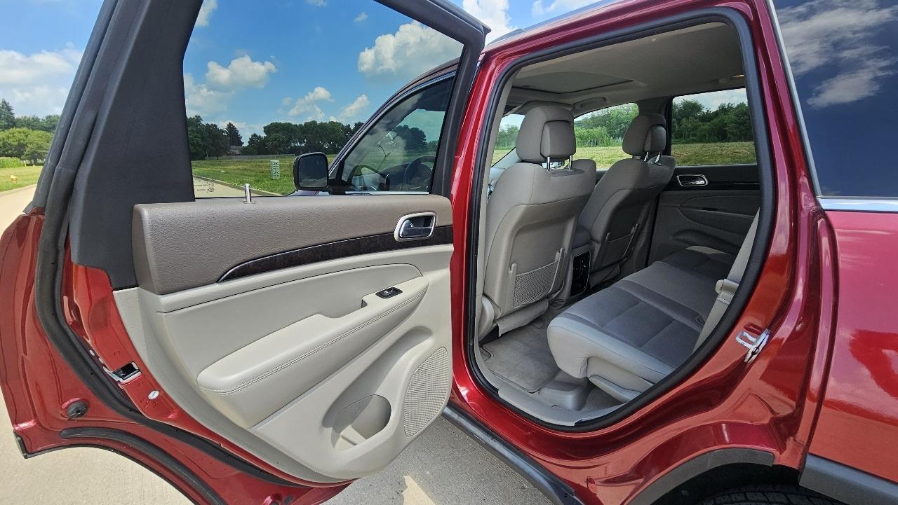 Jeep Grand Cherokee 4WD 4dr Laredo 2012