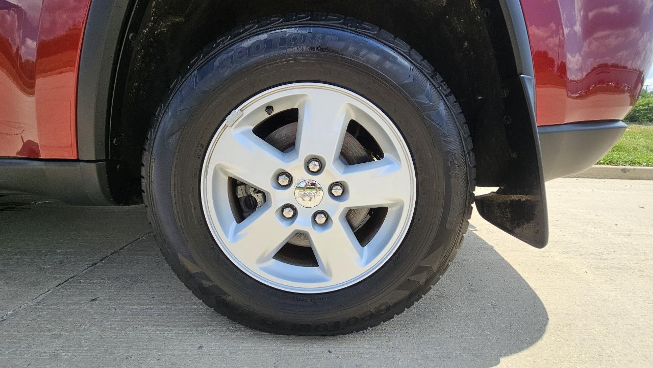 Jeep Grand Cherokee 4WD 4dr Laredo 2012