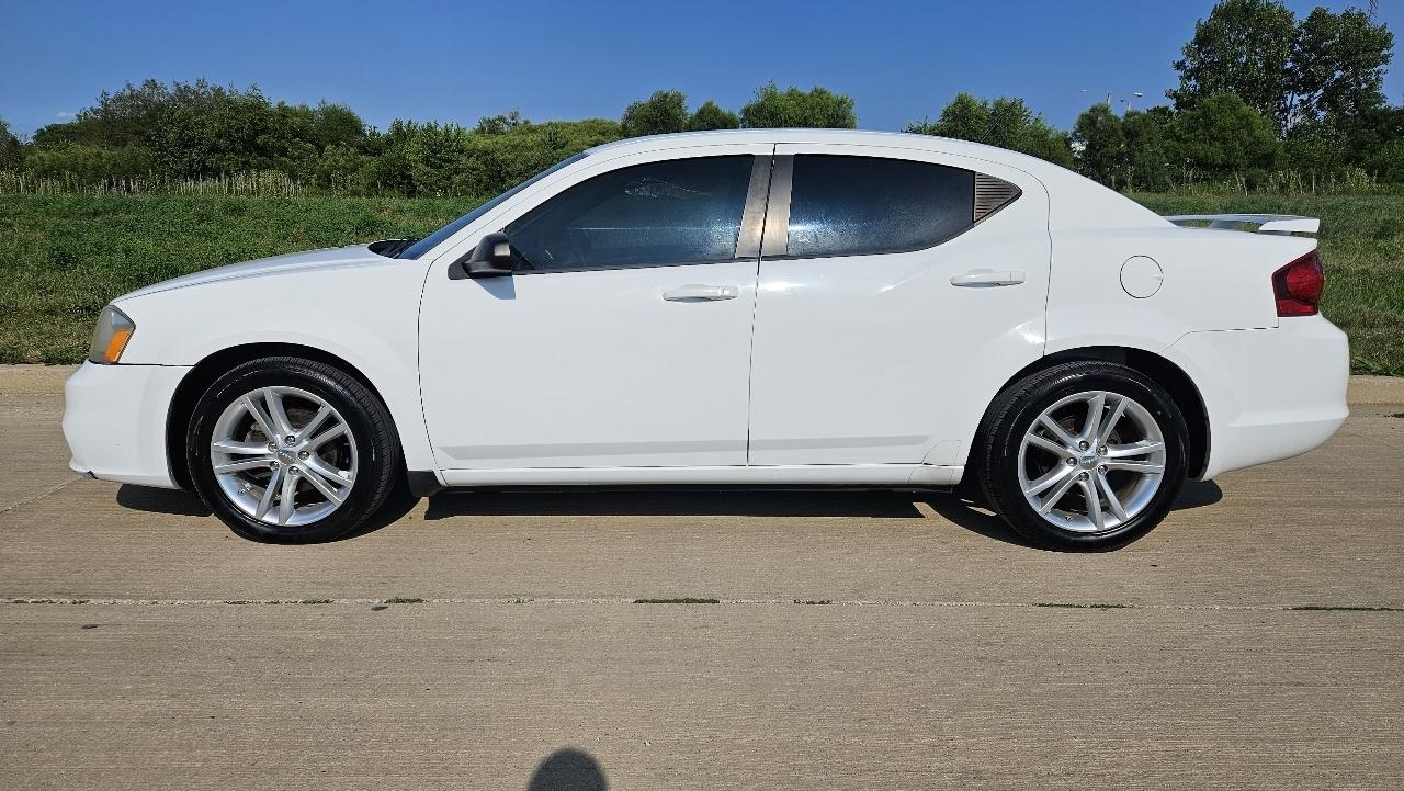 Dodge Avenger 4dr Sdn SE V6 2012