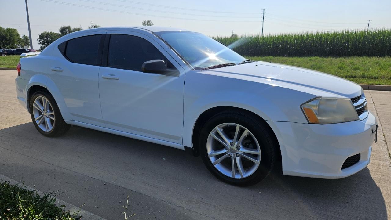 Dodge Avenger 4dr Sdn SE V6 2012