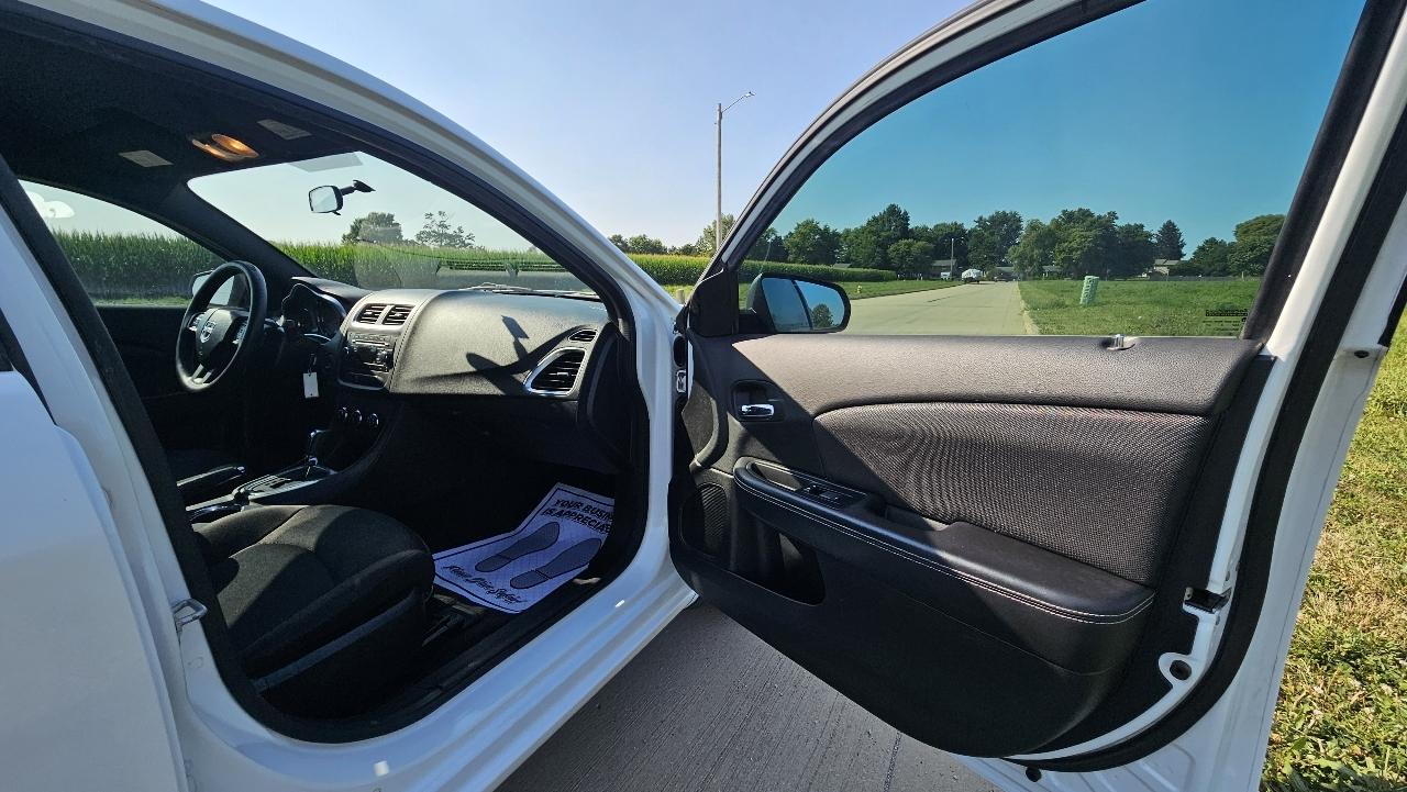 Dodge Avenger 4dr Sdn SE V6 2012