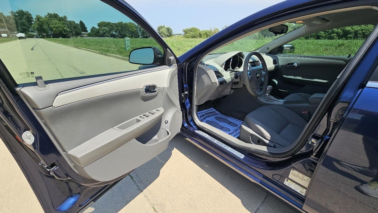 Chevrolet Malibu 4dr Sdn LS w/1FL 2009
