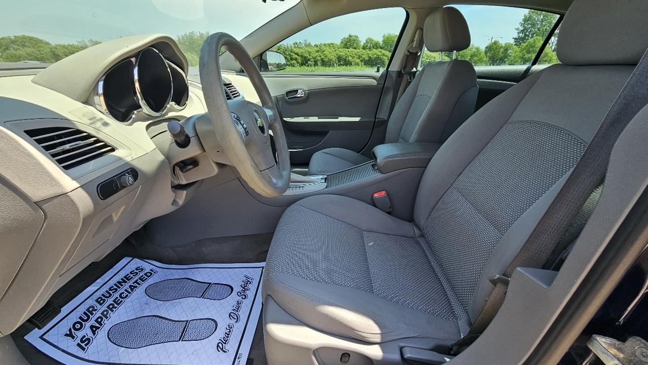 Chevrolet Malibu 4dr Sdn LS w/1FL 2009