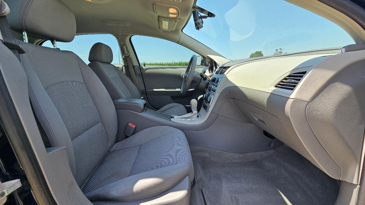 Chevrolet Malibu 4dr Sdn LS w/1FL 2009