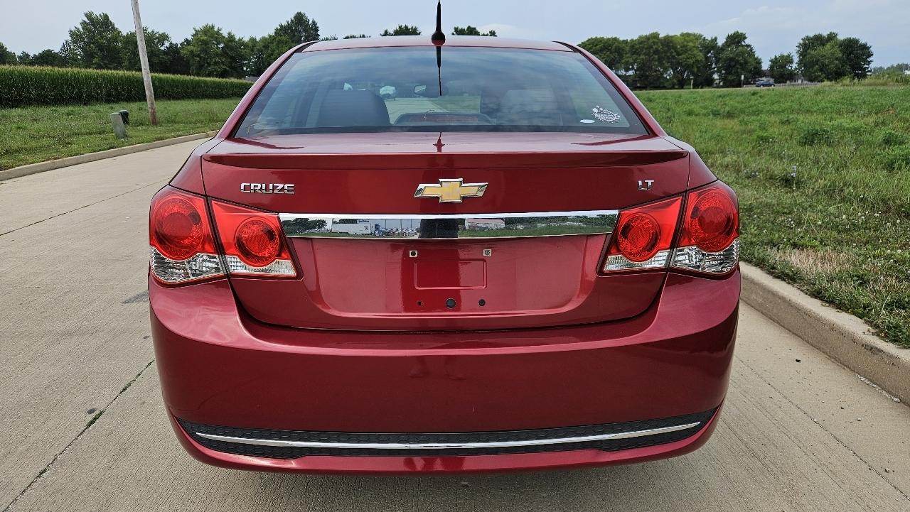 Chevrolet Cruze 4dr Sdn LT w/1LT 2011