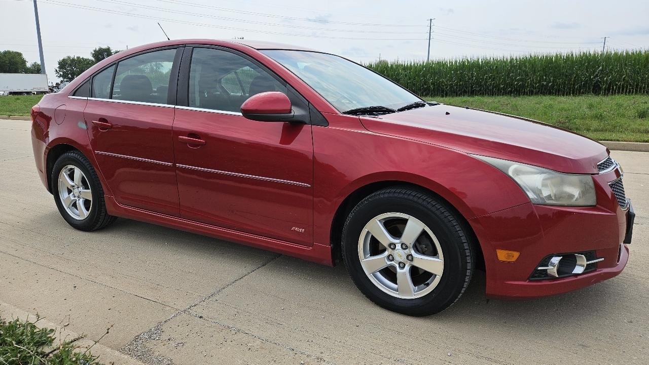 Chevrolet Cruze 4dr Sdn LT w/1LT 2011