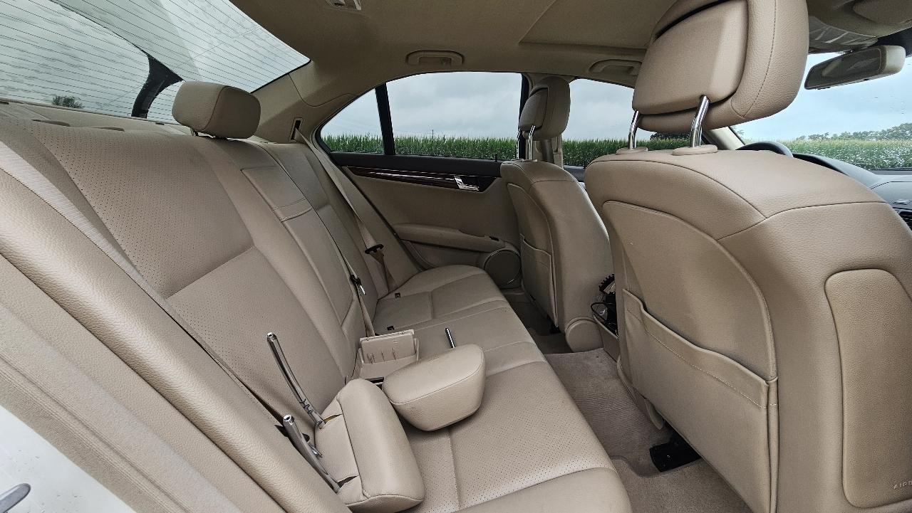 Mercedes-Benz C-Class 4dr Sdn C 300 Sport 4MATIC 2010