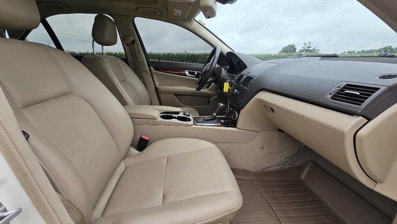 Mercedes-Benz C-Class 4dr Sdn C 300 Sport 4MATIC 2010