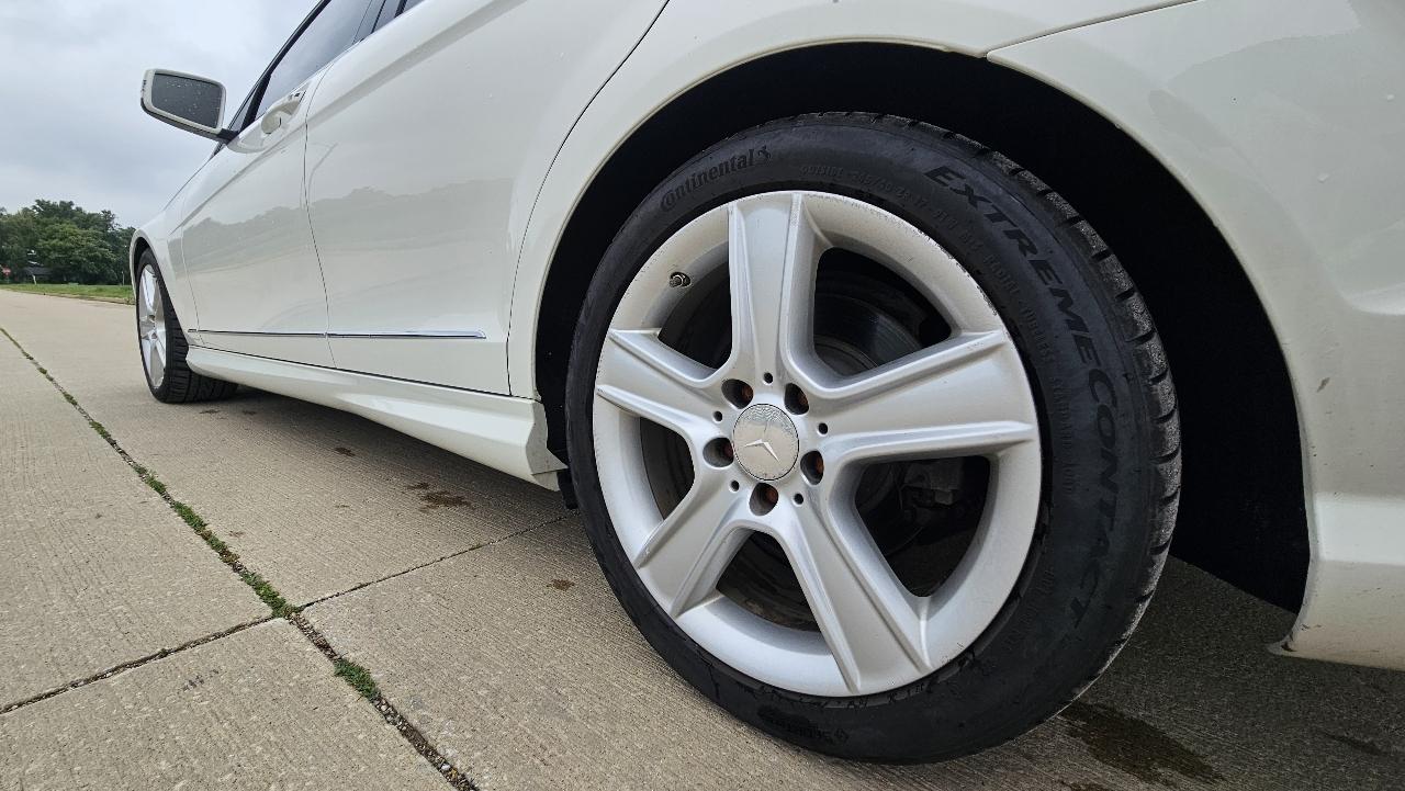 Mercedes-Benz C-Class 4dr Sdn C 300 Sport 4MATIC 2010
