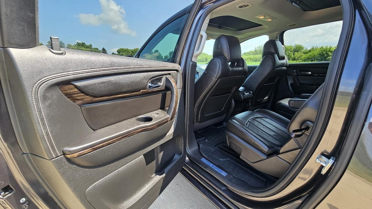 GMC Acadia FWD 4dr Denali 2015